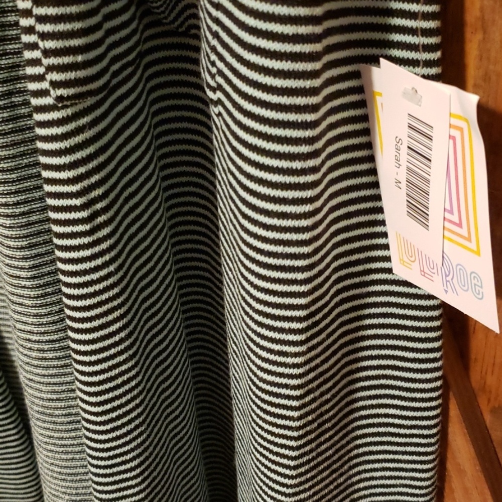 Medium Lularoe Sarah